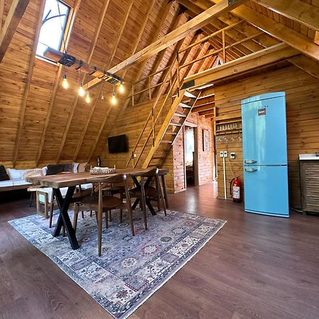 Panurlawoodenhouse Oezel Havuz& Sauna Mavi 外观 照片