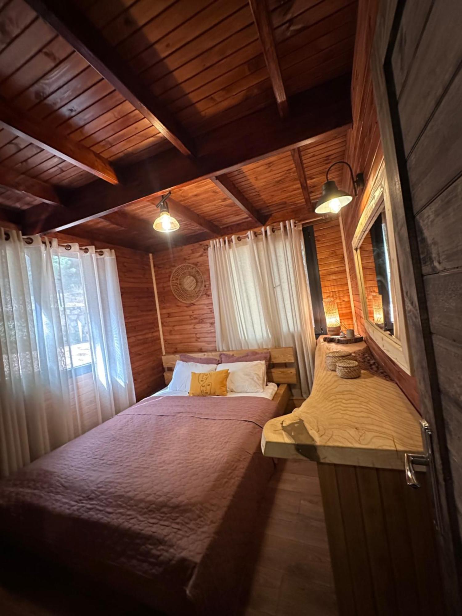 Panurlawoodenhouse Oezel Havuz& Sauna Mavi 外观 照片