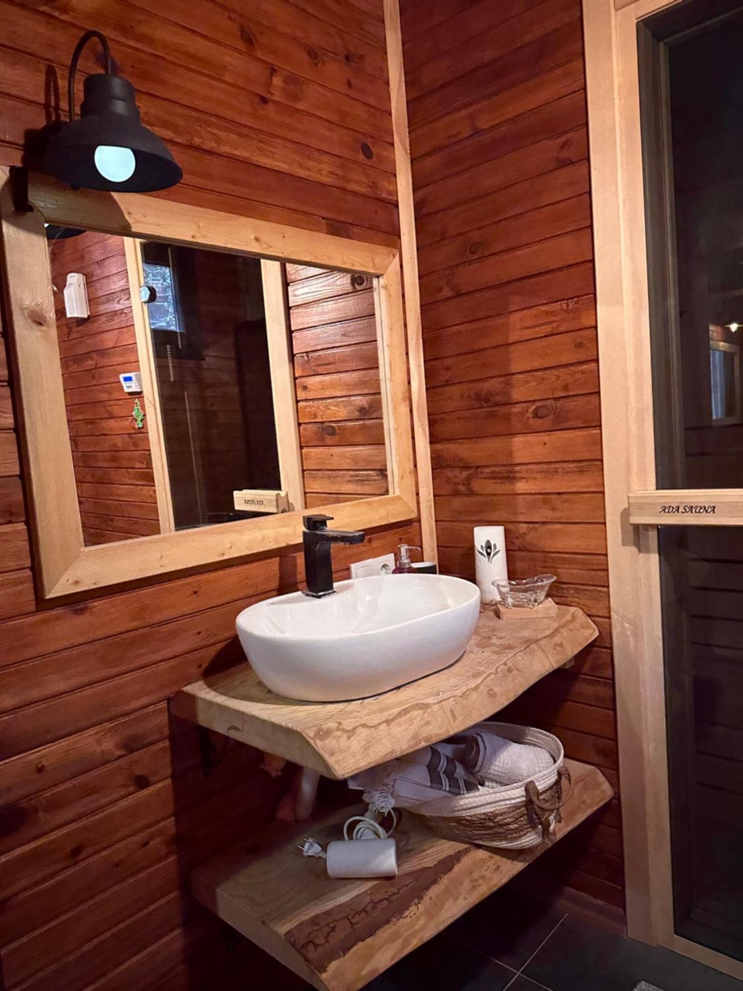 Panurlawoodenhouse Oezel Havuz& Sauna Mavi 外观 照片